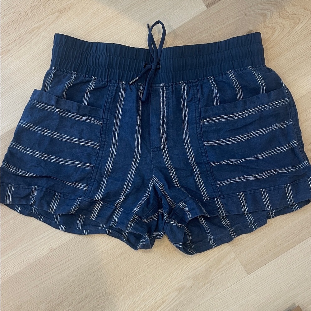 Athleta Navy Striped Women's Shorts